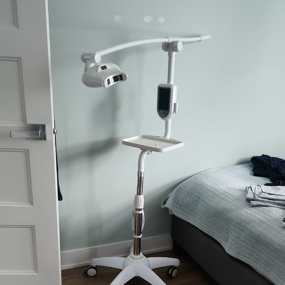 White Mobile Dental Light